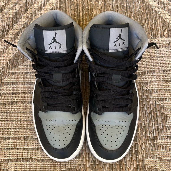 Nike Air Jordan 1 Mid Shadow Black Grey (Size 7.5 Men’s) - Picture 4 of 5